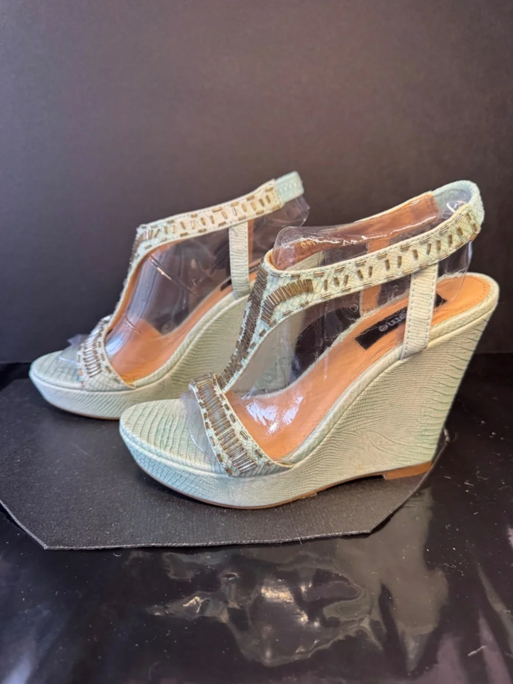 Theme Mint Green/Blue Snake Emb Beaded Wedge Sandals Size 6 T-Strap Heels